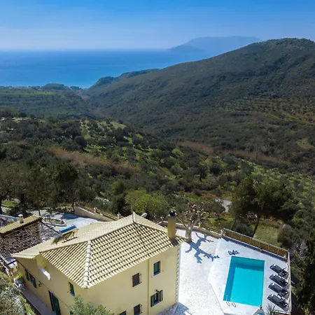 Βίλα Kanalos - Private Pool & Stunning Views, By Zantewize